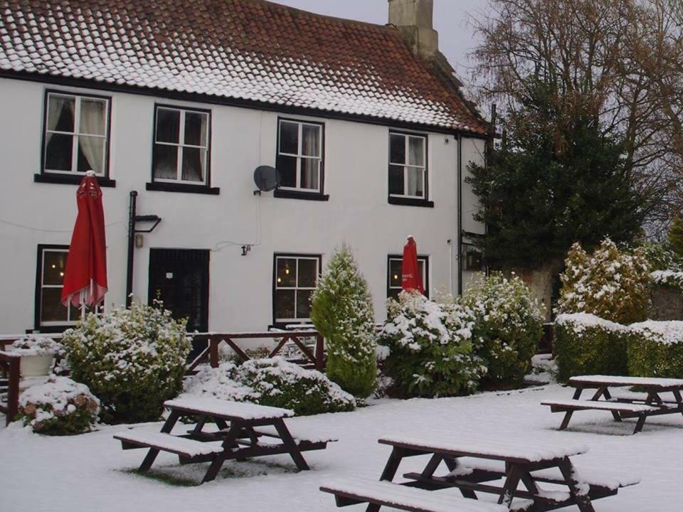 Отель The Manor House Ferryhill Экстерьер фото